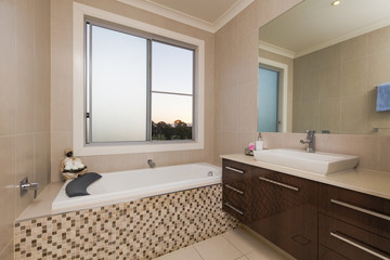 Modern, cozy bathroom