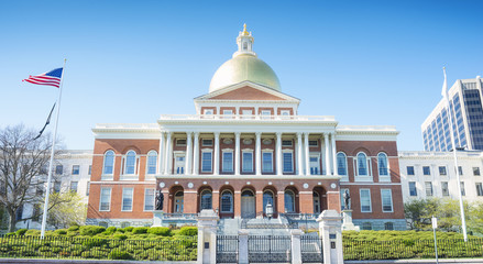 Fototapeta na wymiar Massachusetts State House (Massachusetts Statehouse or the New State House),, U.S. National Historic Landmark. Located in Boston Common, Boston, Massachusetts, USA.