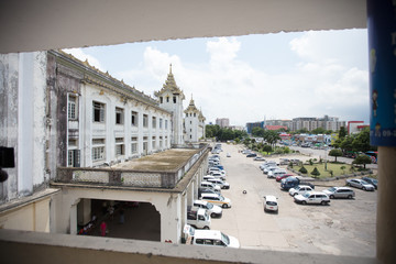Fototapeta premium EXTERIOR OF TRAIN STATION IN MYANMAR