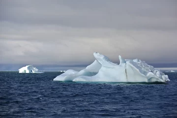 Poster Smeltende ijsbergen in de Noordelijke IJszee © Vladimir Melnik