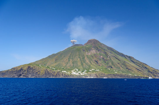 Eruption des Vulkans Stromboli