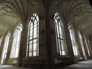 Fototapeta premium Espectaculares galerias góticas en el interior de la Catedral de San Antolin, Palencia, España