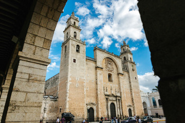 Cathedral in Merida Mexico  - obrazy, fototapety, plakaty