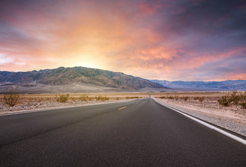 Fototapeta premium droga na pustyni