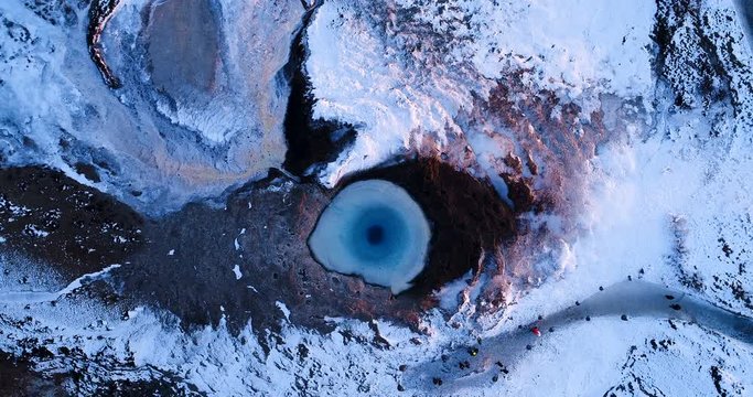 geyser en vue a&eacute;rienne