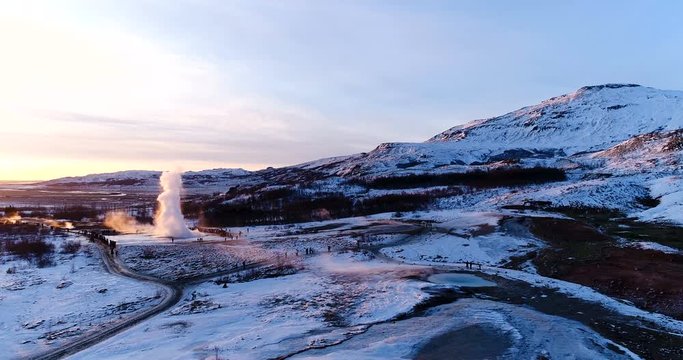 geyser en vue a&eacute;rienne