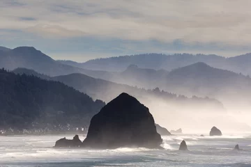 Türaufkleber Küste Haystack Rock an der Küste von Oregon in Cannon Beach