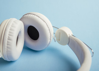 Headphones for music sound