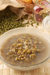 Chinese dessert, mung bean sweet soup
