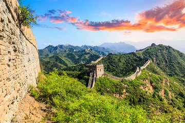 Fototapeta na wymiar Great Wall of China at the jinshanling section,sunset natural landscape