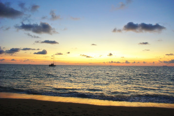 Fototapeta na wymiar sunset on Seychelles beach