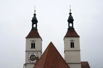 Fototapeta na wymiar Various old churches in Regensburg 