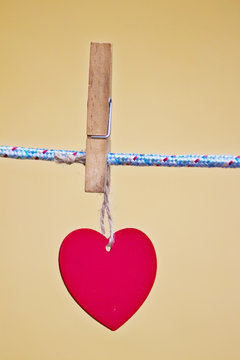 heart card hung from the claw, valentine's day