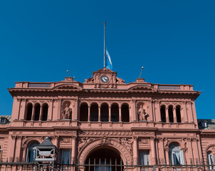 Fototapeta na wymiar Buenos Aires, ARGENTINA - AUGUST 18, 2017: Casa Rosada (Pink House), presidential Palace in Buenos Aires, Argentina, view from the front entrance