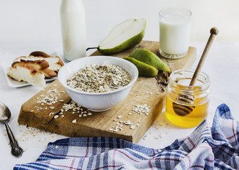 healthy breakfast of oatmeal