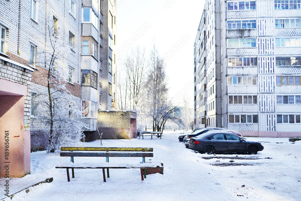 Poster городской двор многоэтажных домов.