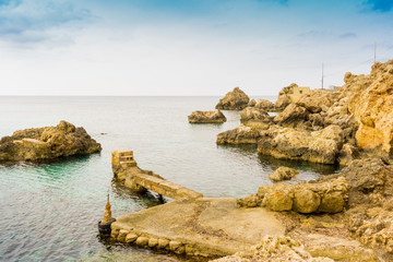Fototapeta na wymiar Kamieniste wybrzeże, Malta