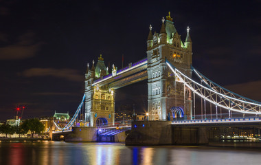 Fototapeta na wymiar London - The Tower bridge at night.