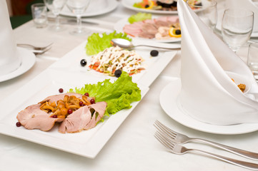 banquet table