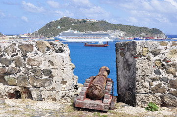 Canon on Fort Amsterdam in St. Maarten