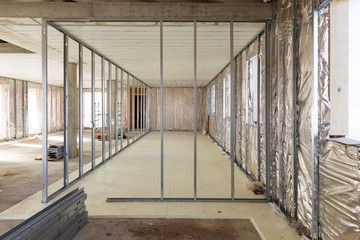 Building construction: insulation of a house with thermal reflective material