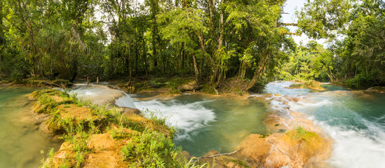 Obraz premium Panorama Of Agua Azul In Chiapas