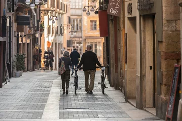  Cathedral of Tarragona at the end in the street in the middle of the trade of the old quarter of the Catalan city in Spain © Daniel Rodriguez