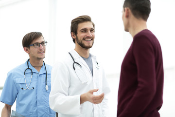 doctor talking with the patient