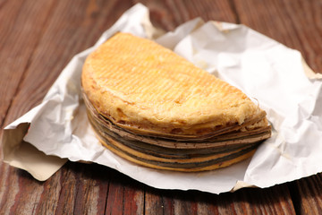 french cheese portion