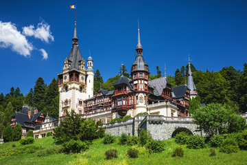 Fototapeta na wymiar Peles castle, Sinaia, Romania. Given its historical and artistic value, Peles castle is one of the most important and beautiful monuments in Europe.