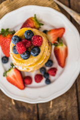 Pancakes with berries 