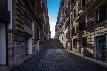 Fototapeta na wymiar Narrow streets of old Rome, Italy