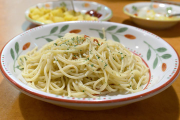 スパゲティ ペペロンチーノ