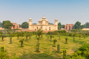 Fototapeta na wymiar Tomb of I'timād-ud-Daulah with garden in Agra, India