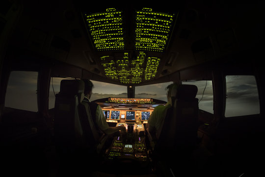 Boeing 777-300ER Cockpit