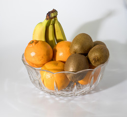 Fruit composition in a crystal glass