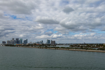 Fototapeta premium Sunset over Miami Skyline
