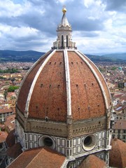 Duomo, vue sur le d&ocirc;me de la cath&eacute;drale de Florence (Italie)