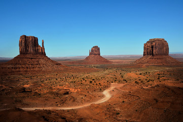 Fototapeta na wymiar East and West Mitten Buttes in Monument Valley
