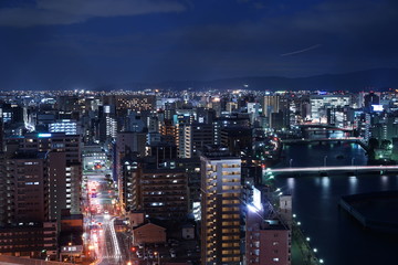 Obraz premium 福岡ポートタワーからの福岡市 都市風景 夜景