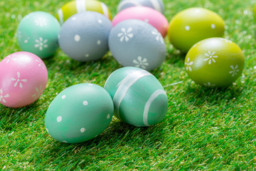 Fototapeta na wymiar easter eggs on the grass
