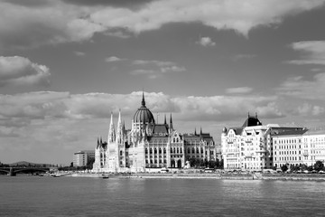 Budapest parliament - black and white