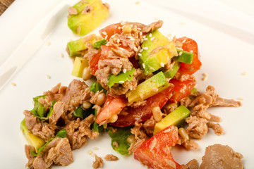 Tuna and avocado salad