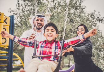 Obraz premium Arabian family