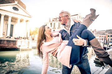 Fototapeta na wymiar Couple in Venice