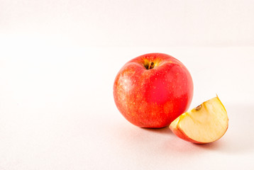 fruit, apple, apple slice on a gray background