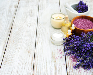 Fototapeta na wymiar Spa products with lavender