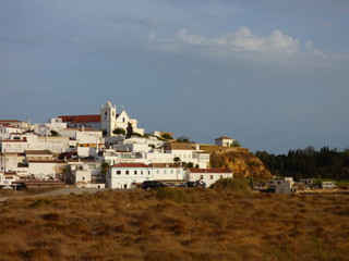 Fototapeta na wymiar Ferragudo (Portugal) pueblo de Lagoa, en el Algarve junto a Portimao