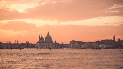 Obraz premium Skyline of Venice during sunrise