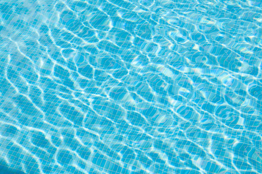 The waves in the swimming pool